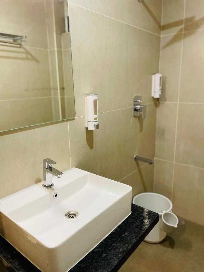Hotel Emora Tree Mysore Eksteriør bilde