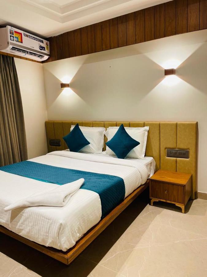 Hotel Emora Tree Mysore Eksteriør bilde