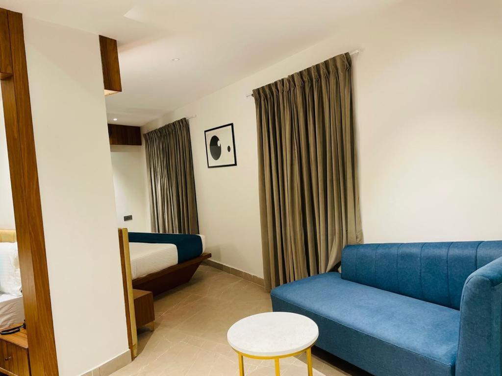 Hotel Emora Tree Mysore Eksteriør bilde